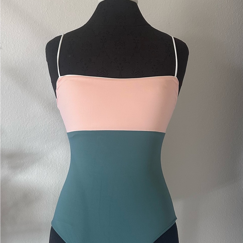Tavik Womens Scarlett One Piece Bandeau Swimsuit Size Small